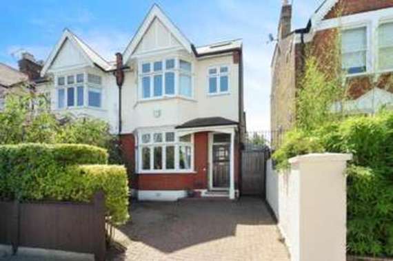 6 Bedroom Detached